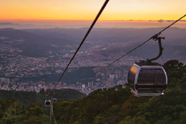 Teleféricos de Caracas y Mérida en mantenimiento
