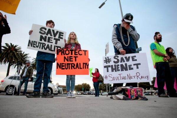 Un tribunal deroga la regulación de la neutralidad en la Red recuperada por Biden | Tecnología EL PAÍS