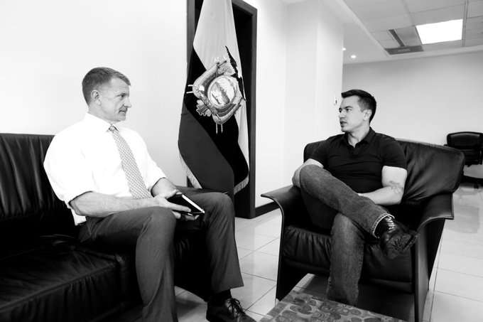 Cuestionan a Noboa por alianza con mercenario Erick Prince