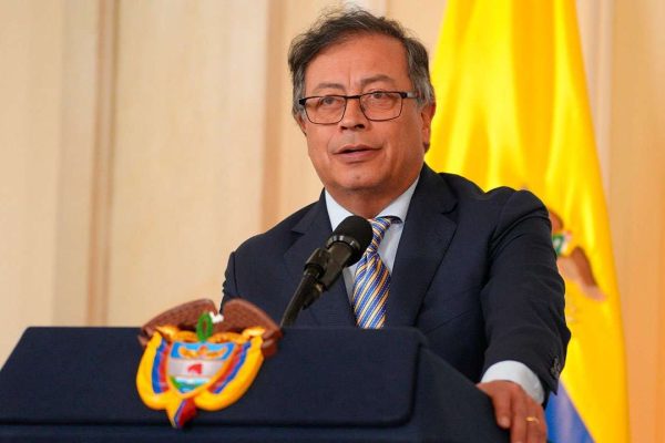 Petro declara conmoción interior por crisis en Catatumbo