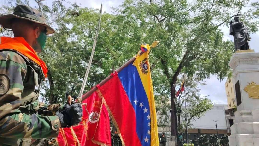Conmemoran en las regiones los 215 años del Grito de Independencia 