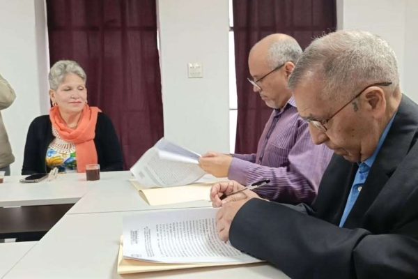 Unearte y Centro Nacional de Estudios Históricos firman convenio de cooperación