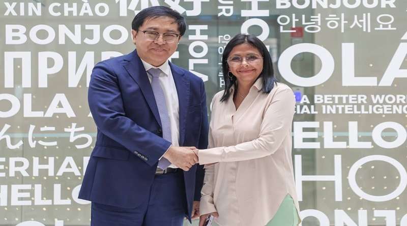 Vicepresidenta Rodríguez visita empresa iFlytek para cooperación en materia de IA