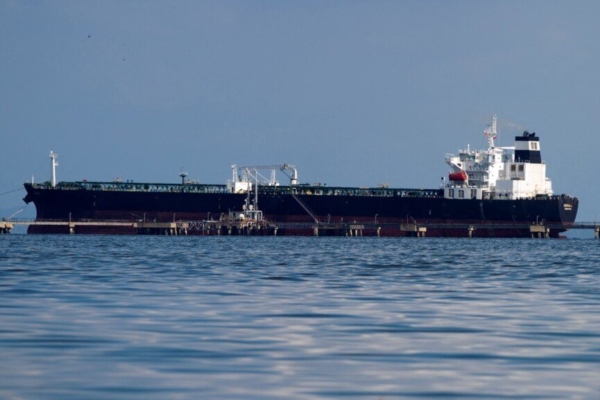 buque petrolero de Chevron descarga 500.000 barriles de crudo en un puerto de Venezuela