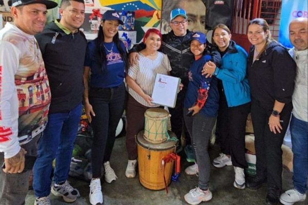 Emprendimientos turísticos del 23 de Enero reciben apoyo para fortalecer rutas