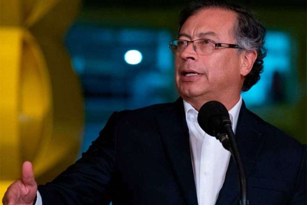Petro cargó contra EEUU y la UE por sus políticas migratorias
