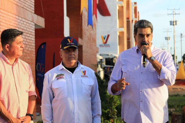 Presidente Maduro aumenta a $160 el ingreso mínimo integral