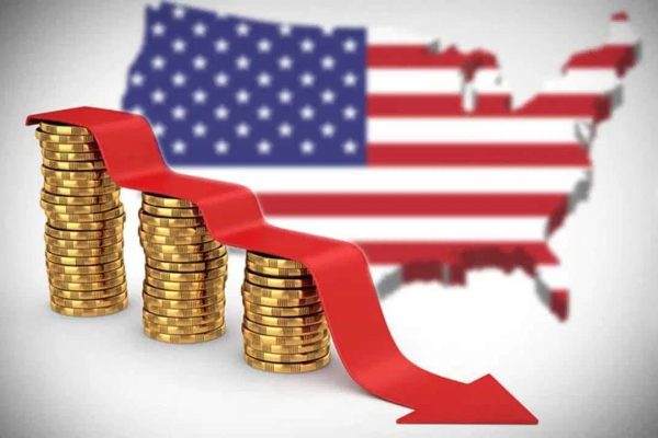 Trump elude responsabilidad por caída del PIB y culpa a Biden