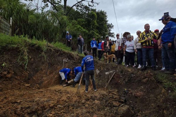 Avanza recuperación del sector Los Marciales en vía Rubio-San Cristóbal