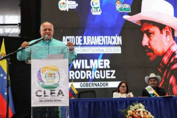 Cabello al gobernador de Apure: tienes que defender al pueblo
