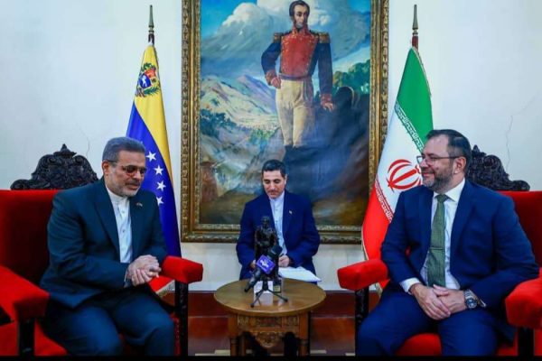 Canciller venezolano recibió al nuevo embajador de Irán