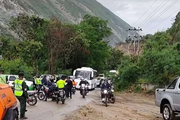 Habilitan paso en los tramos El Vigía-Mérida y Tabay-Mérida Habilitan paso en los tramos El Vigía-Mérida y Tabay-Mérida