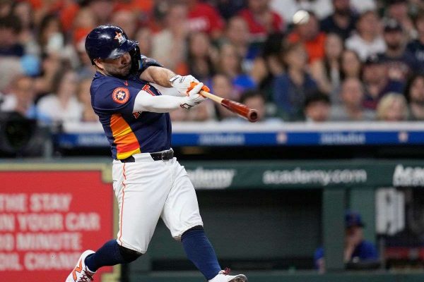 José Altuve le dio el triunfo a los Astros