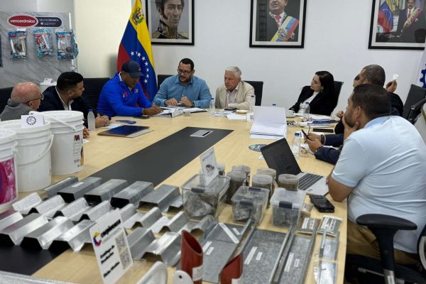 Juntos Todo Es Posible celebra mesas de trabajo con sector construcción Juntos Todo Es Posible celebra mesas de trabajo con sector construcción