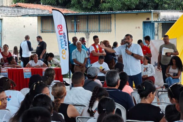 Juventud de Caracas debate proyectos para consulta del próximo 27-Jul