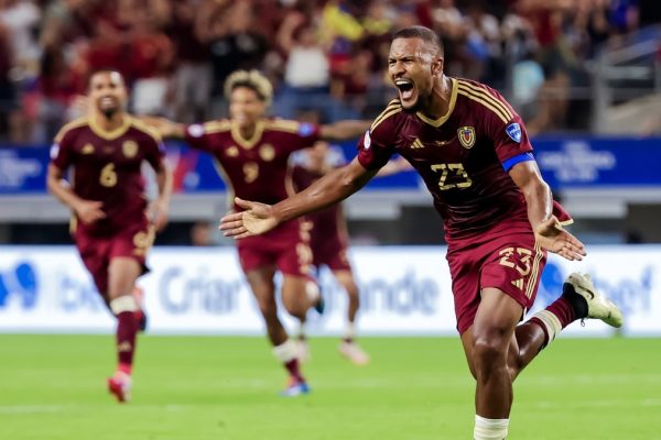 La Vinotinto disputará un partido crucial ante Bolivia Vinotinto - Salomón Rondón - Archivo