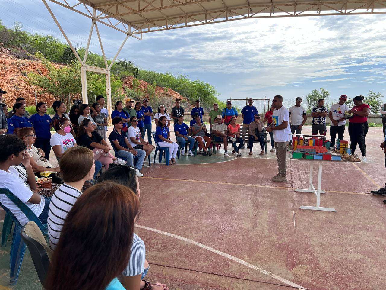 Los jóvenes del país presentan, debaten y postulan sus proyectos