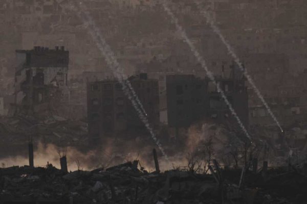 Más de 35 muertos en Gaza en nueva arremetida israelí este viernes Más de 35 muertos en Gaza en nueva arremetida israelí este viernes