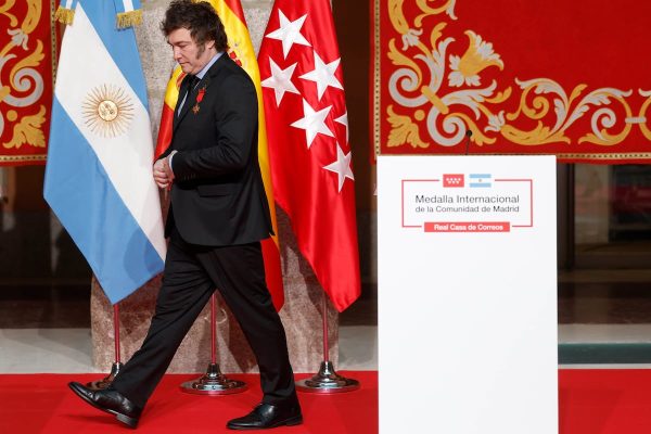 Milei vuelve a España como estrella de un foro financiado por una plataforma ‘cripto’ | España EL PAÍS