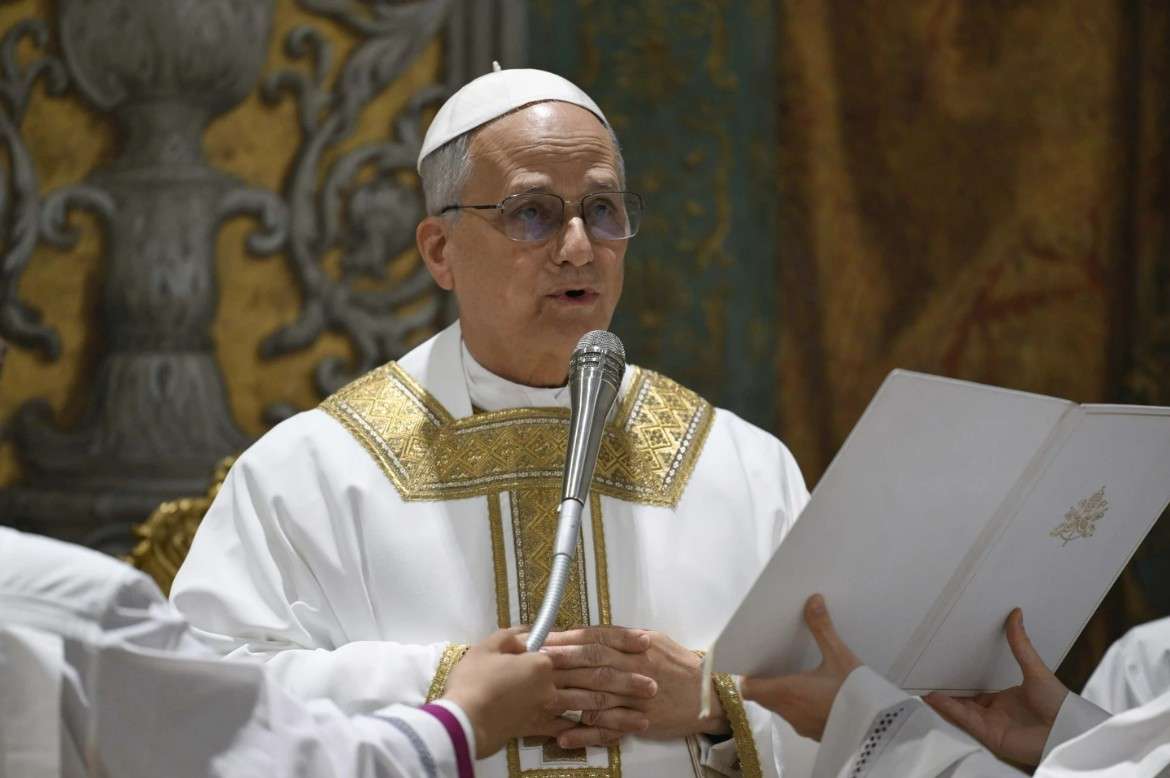 Papa León XIV alerta que actuales conflictos llevarán al mundo a la barbarie