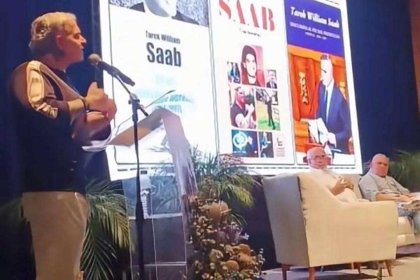 Poeta Saab presentó sus obras en la Filven de Barquisimeto