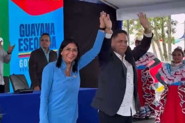 Por tercer día consecutivo se juramentan los gobernadores electos el 25M
