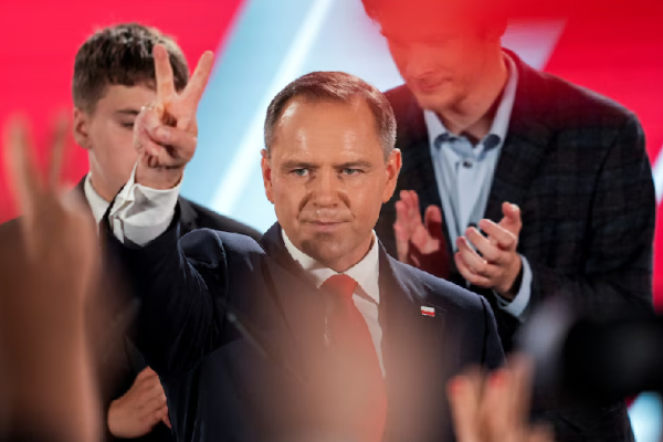 Quién es Karol Nawrocki, el historiador nacionalista que ganó la presidencia de Polonia