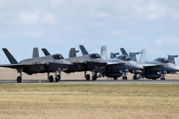 Reino Unido incorporará aviones con armamento nuclear en un plan militar que busca contener la amenaza rusa en Europa Reino Unido incorporará aviones con armamento nuclear en un plan militar que busca contener la amenaza rusa en Europa