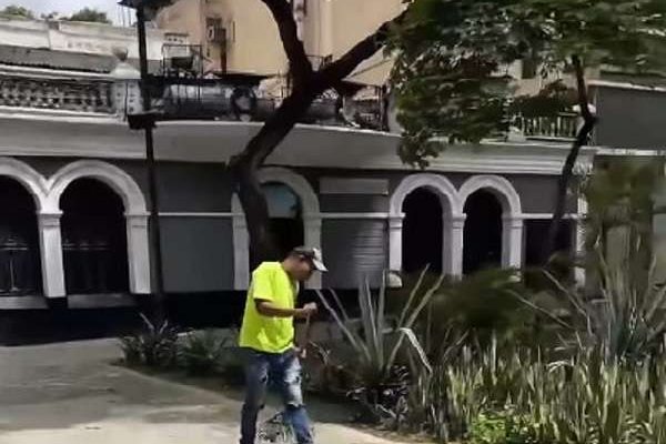 Remozan plaza Alí Primera en parroquia Santa Teresa