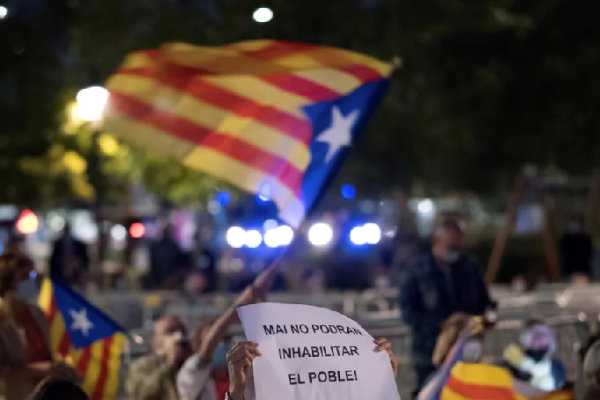 Tribunal Constitucional español alabo la ley de amnistía a independentistas catalanes promovida por el Gobierno de Pedro Sánchez Tribunal Constitucional español alabo la ley de amnistía a independentistas catalanes promovida por el Gobierno de Pedro Sánchez