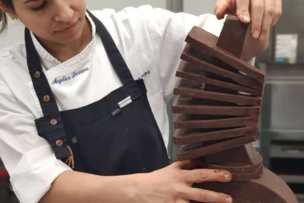 Venezolana en Madrid es reconocida como la mejor repostera del 2025