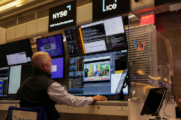 Wall Street cerró su mejor mes desde 2023
