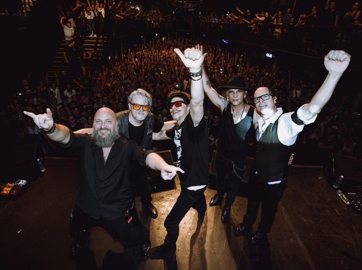 Zapato 3, Desorden Público y El Último Sentimiento en Caracas