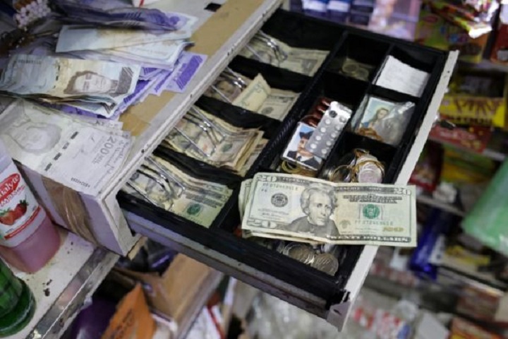 ¿Son ilegales las promociones solo para el pago en divisas? Lo que debes saber para evitar sanciones