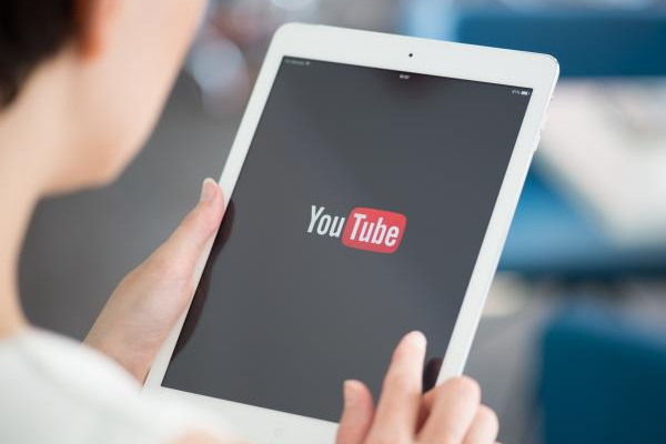 Australia prohíbe cuentas de YouTube a menores de 16 años