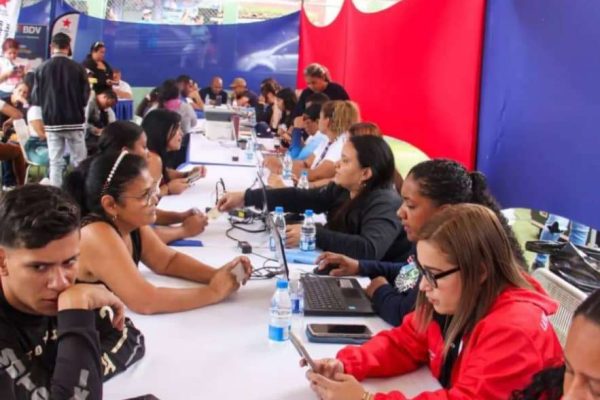 Caracas Sonríe benefició a más de 12 mil 500 personas en Antímano