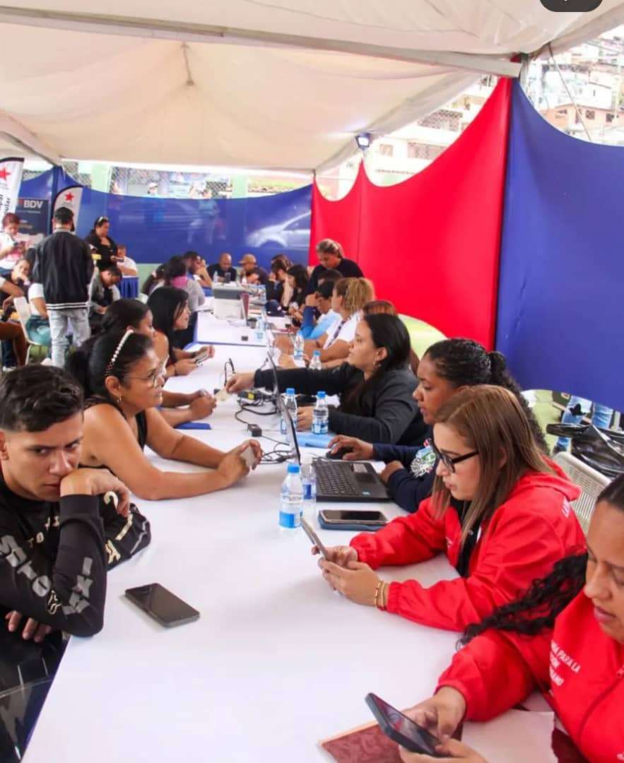 Caracas Sonríe benefició a más de 12 mil 500 personas en Antímano
