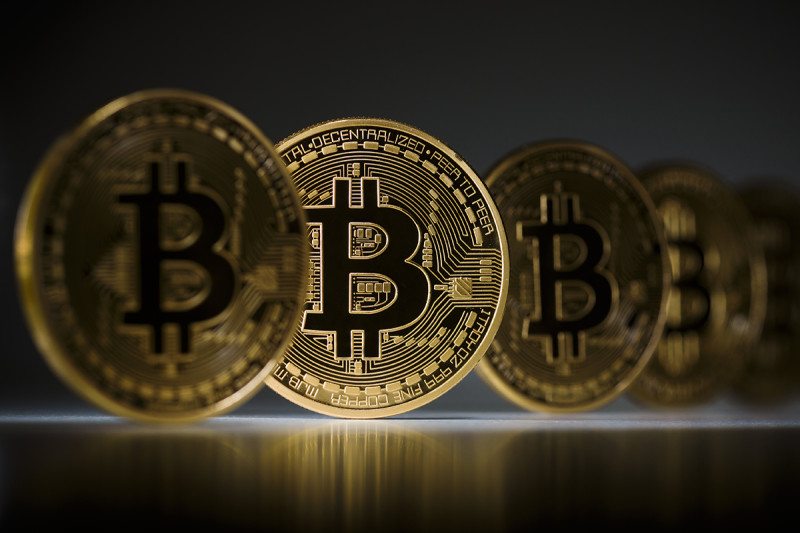 Criptocarteras fantasmas con más de 1.000 millones de dólares reviven tras 14 años de letargo