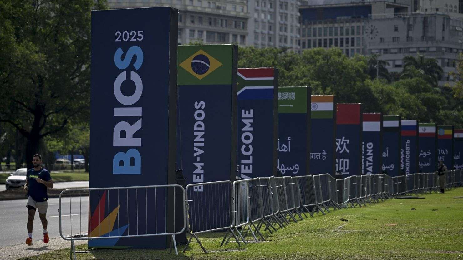 Cumbre de los BRICS desafía amenazas de Occidente en Brasil