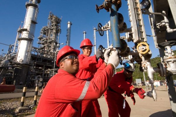 Exportaciones de petróleo venezolano aumentaron 8% en junio impulsadas por envíos a China