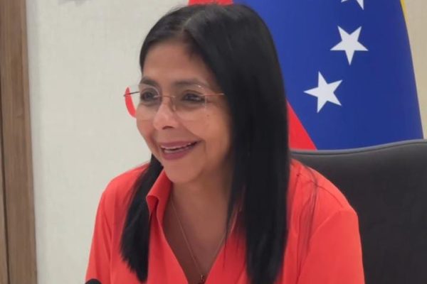 Gabinete económico evalúa desempeño de los motores