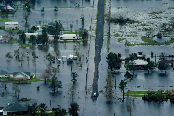 Inundaciones en Texas dejan al menos 25 muertos y cientos de desaparecidos Inundaciones en Texas dejan al menos 25 muertos y cientos de desaparecidos
