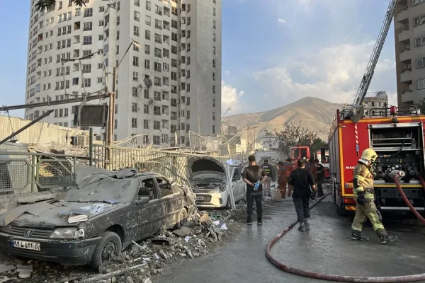 Israel asesinó a 79 civiles en una cárcel de Teherán Israel asesinó a 79 civiles en una cárcel de Teherán