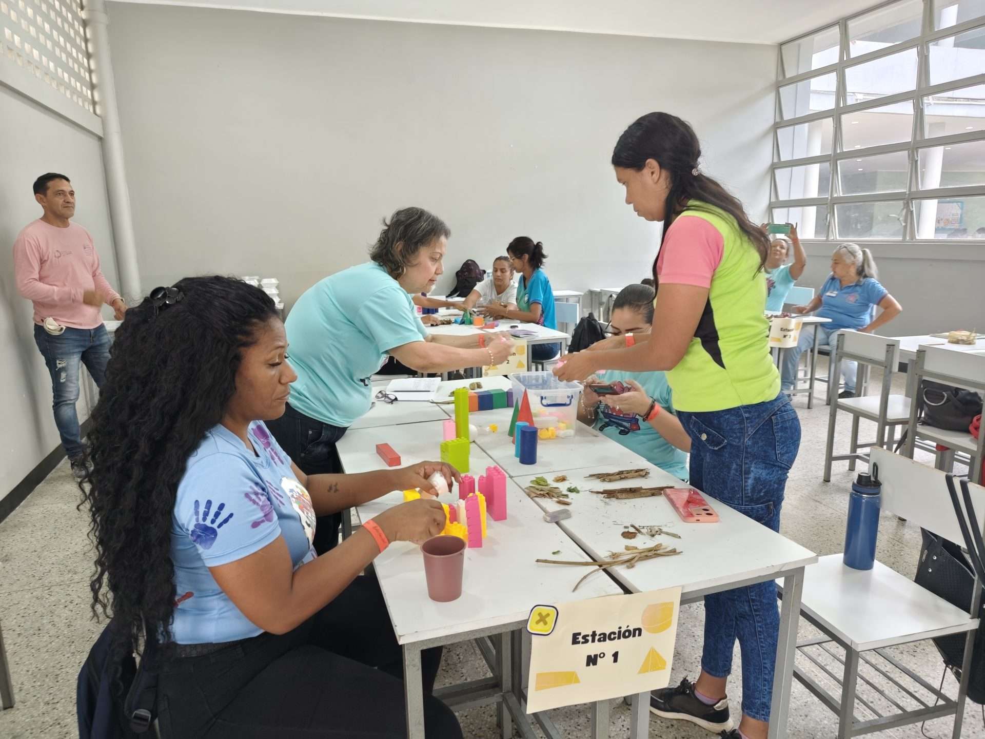 Miranda impulsa matemáticas interactivas en congreso educativo