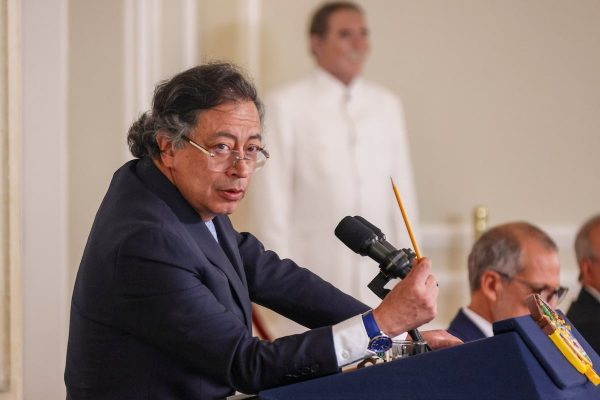 Petro acumula crisis en medio del ‘caso Leyva’ EL PAÍS