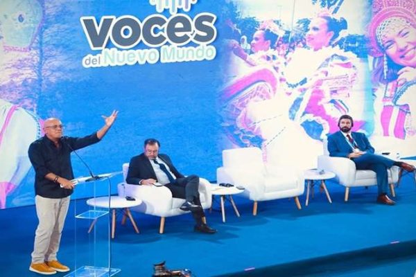 Rodríguez: A Musk, Bezos y Zuckerberg los mandamos al carajo en Venezuela Rodríguez: A Musk, Bezos y Zuckerberg los mandamos al carajo en Venezuela