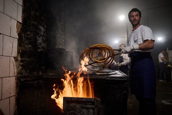 Sanfermines: La Mañueta, la churrería centenaria que solo abre doce días al año en Pamplona | Gastronomía: recetas, restaurantes y bebidas EL PAÍS