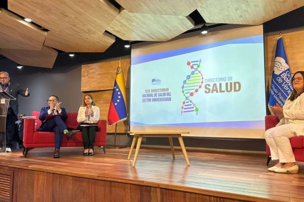 Unifican atención de salud para universitarios