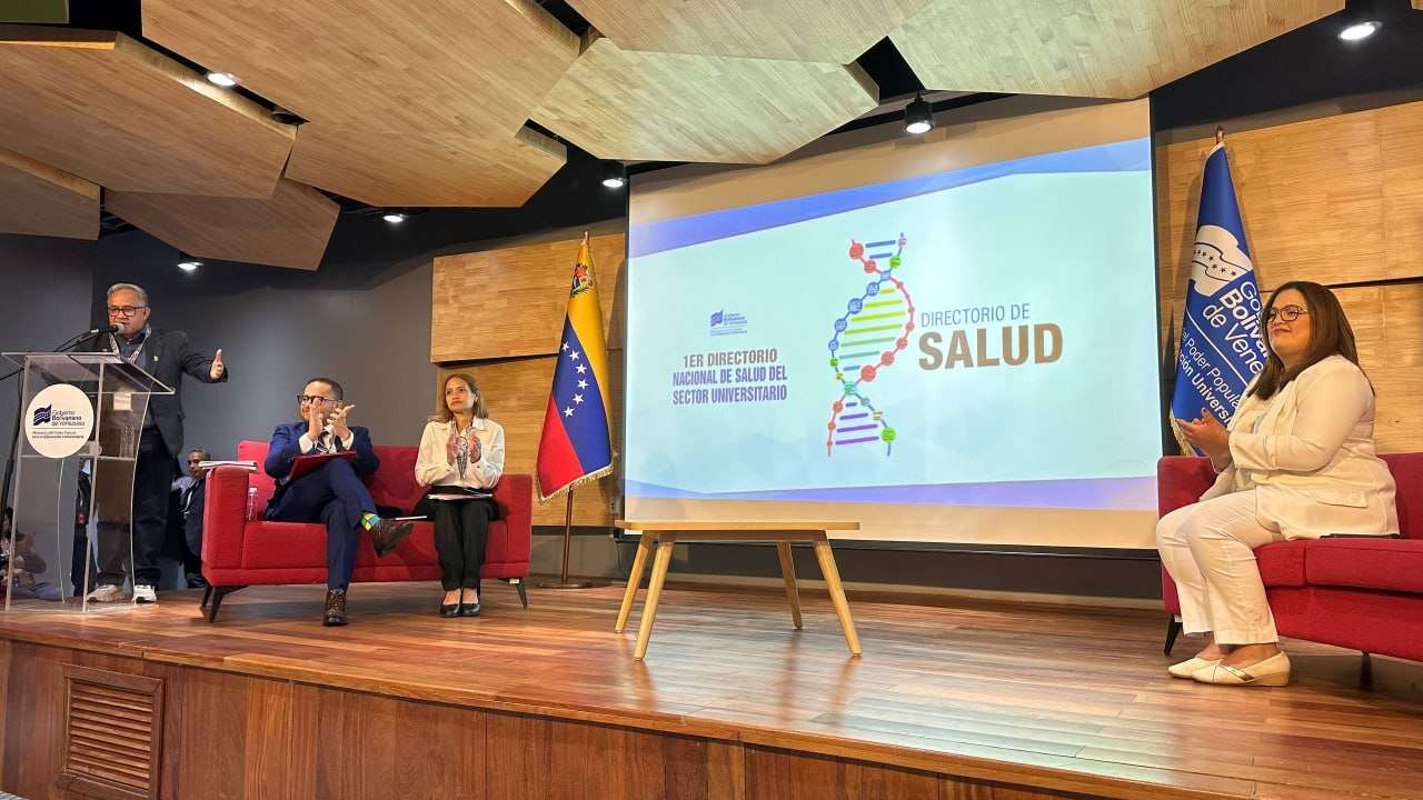 Unifican atención de salud para universitarios
