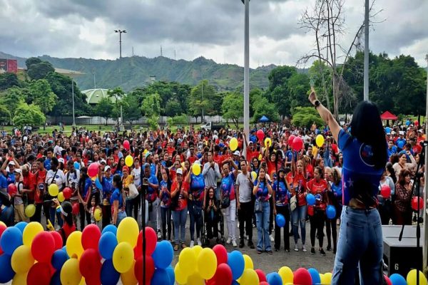 Voluntariado SUAF celebra su Fest Vol. 3.0 en el Parque Hugo Chávez Voluntariado SUAF celebra su Fest Vol. 3.0 en el Parque Hugo Chávez